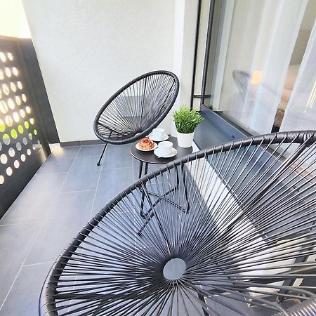 Wings - Brand New - Presidential Garden - Free Parking Apartment Bratislava Bagian luar foto