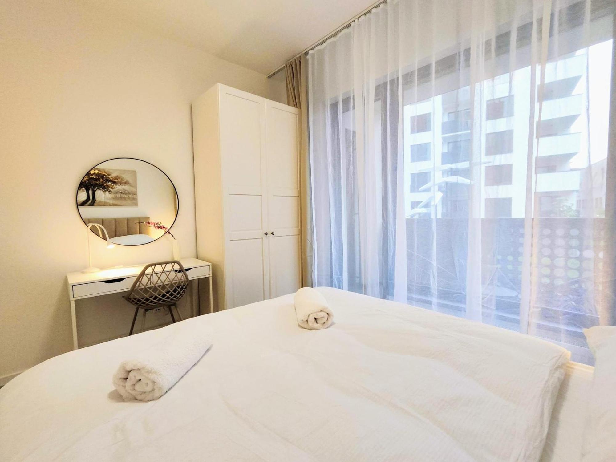 Wings - Brand New - Presidential Garden - Free Parking Apartment Bratislava Bagian luar foto