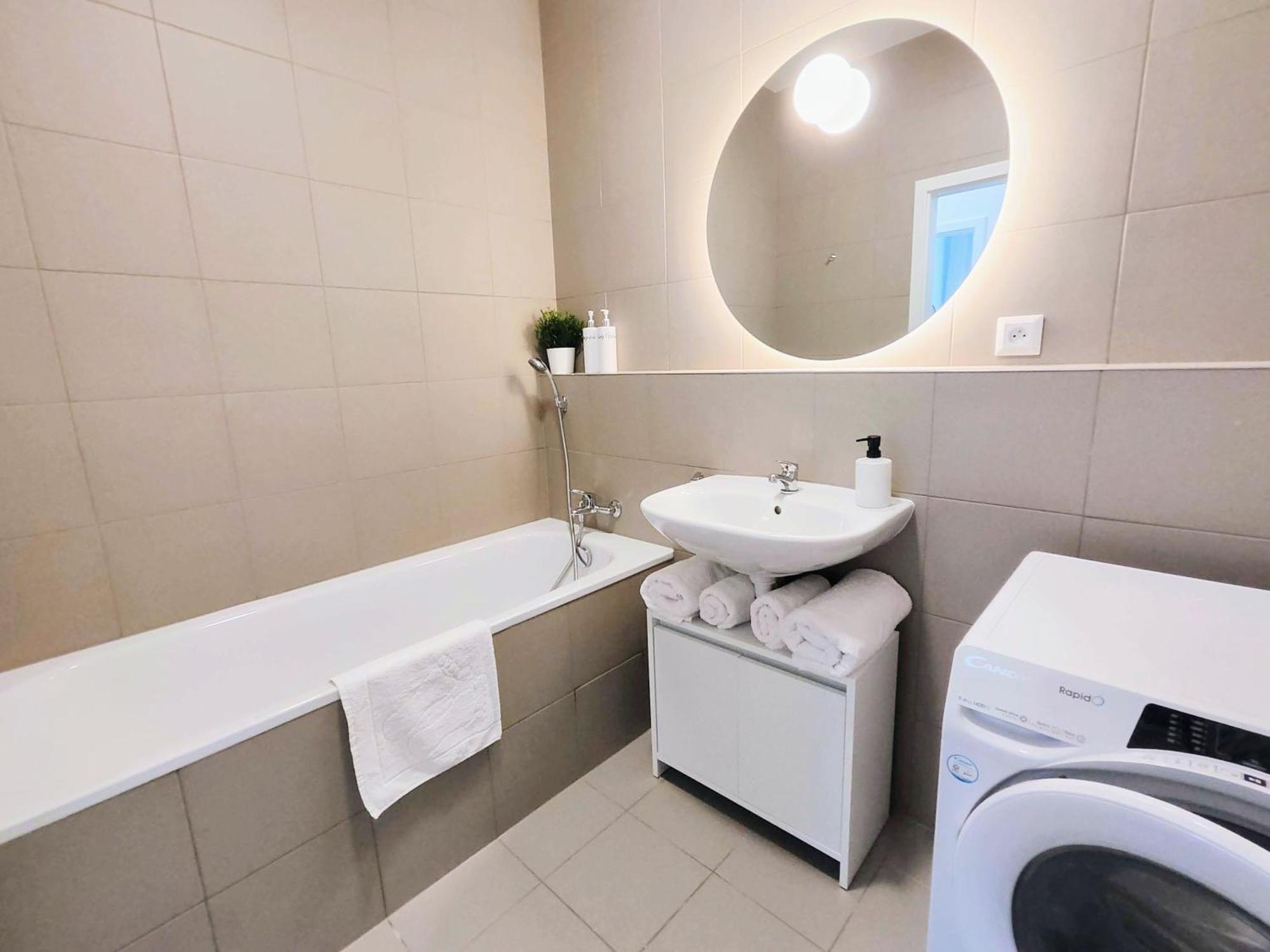 Wings - Brand New - Presidential Garden - Free Parking Apartment Bratislava Bagian luar foto