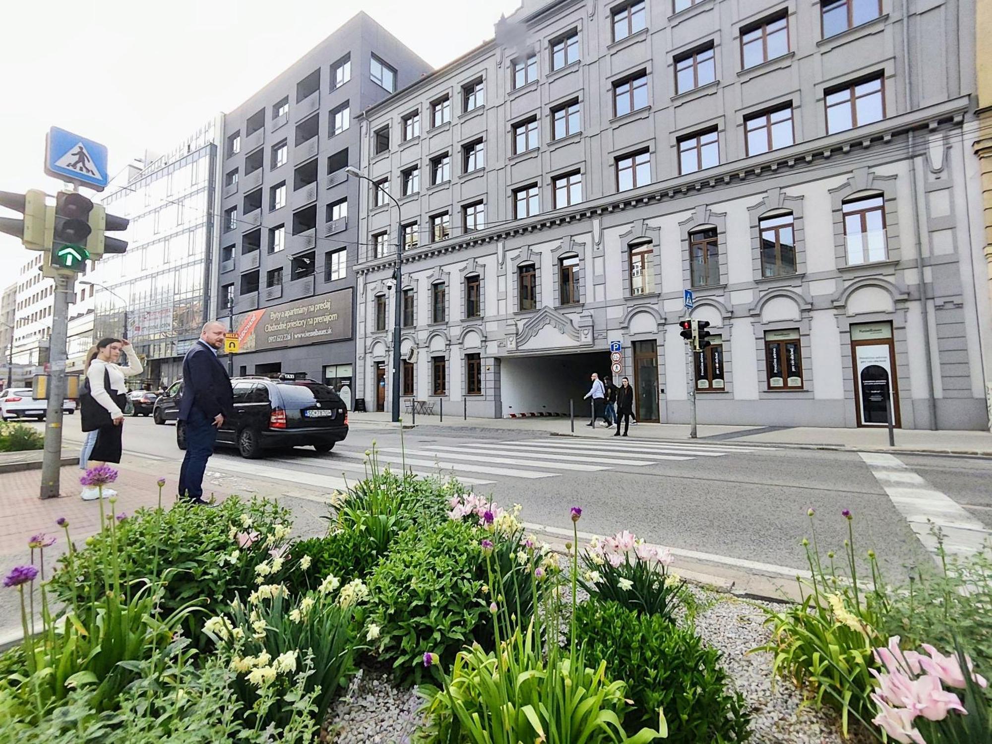 Wings - Brand New - Presidential Garden - Free Parking Apartment Bratislava Bagian luar foto